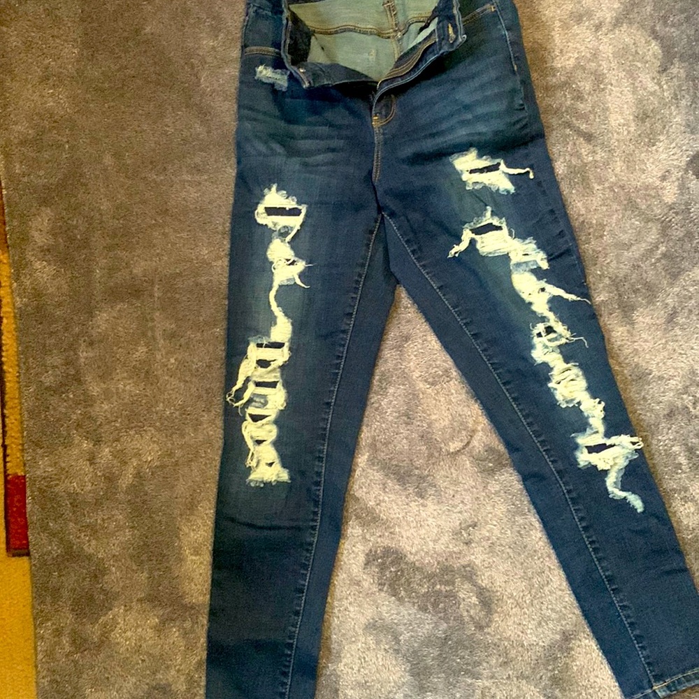 👖No Boundaries Super High Rise Size 9 worn one time no stains